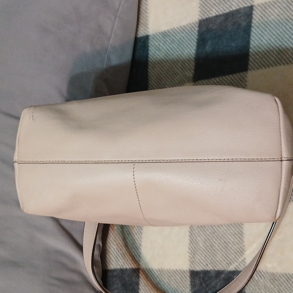 Kate Spade - Picture 3 of 16